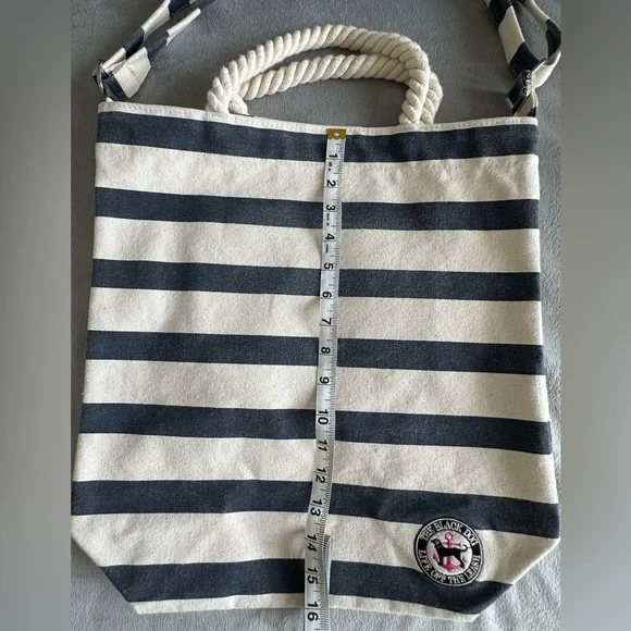 The Black Dog Striped Tote Bag - Picture 7 of 8